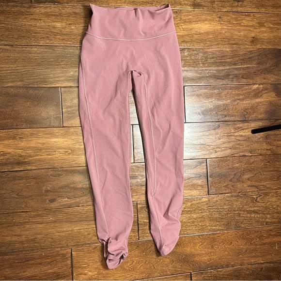 Lululemon Align Ruched Petal-Hem Tight 25" - Picture 1 of 7
